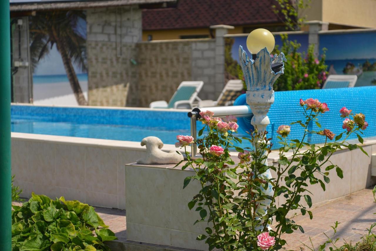 Guest House Erida Trastenik Buitenkant foto