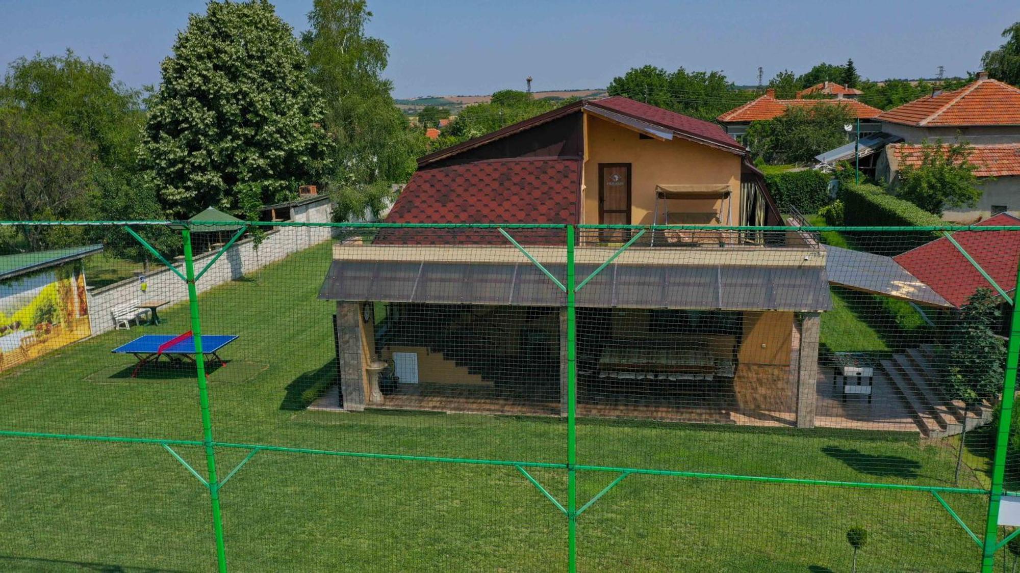 Guest House Erida Trastenik Buitenkant foto