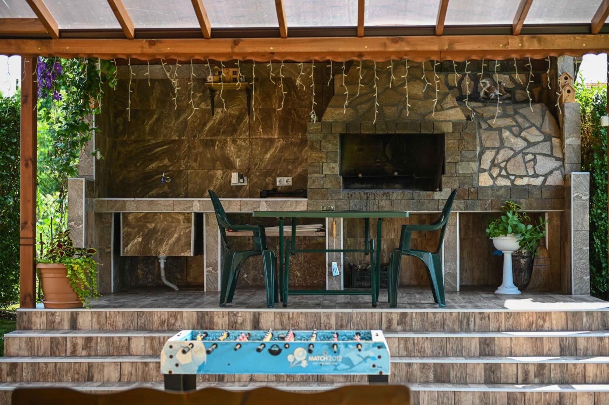 Guest House Erida Trastenik Buitenkant foto
