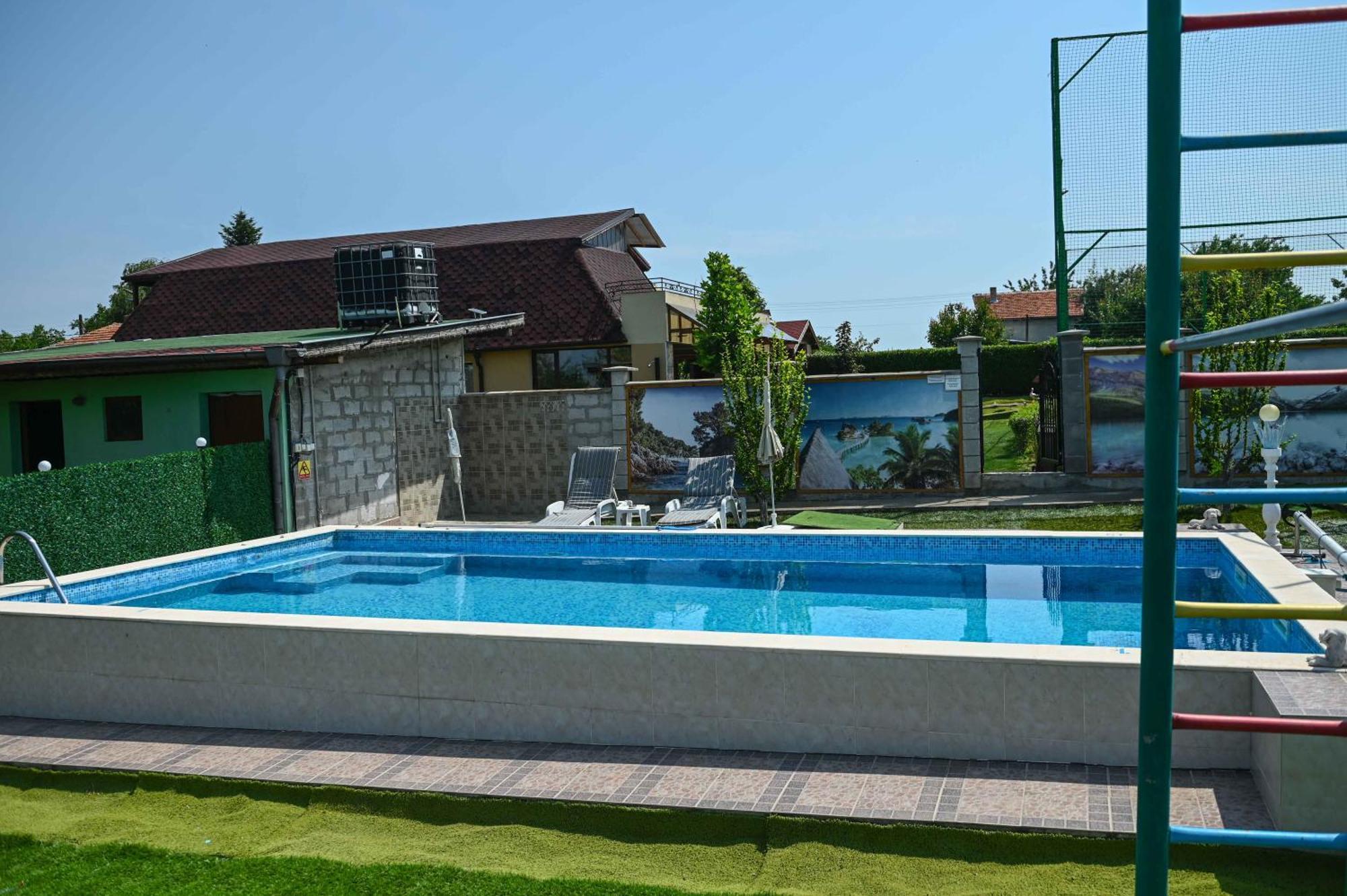 Guest House Erida Trastenik Buitenkant foto